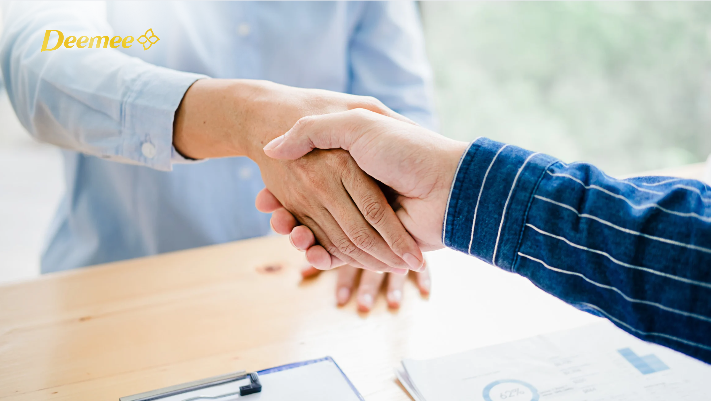 Xây dựng mối quan hệ tốt với nhà phân phối với hình ảnh là nhà phân phối và đại lý bắt tay nhau